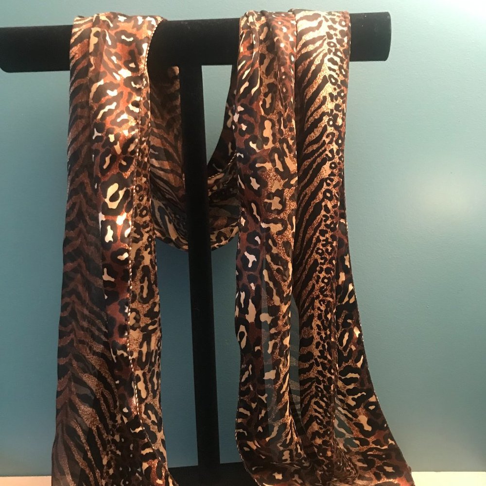 ANIMAL PRINT SHEER SCARF